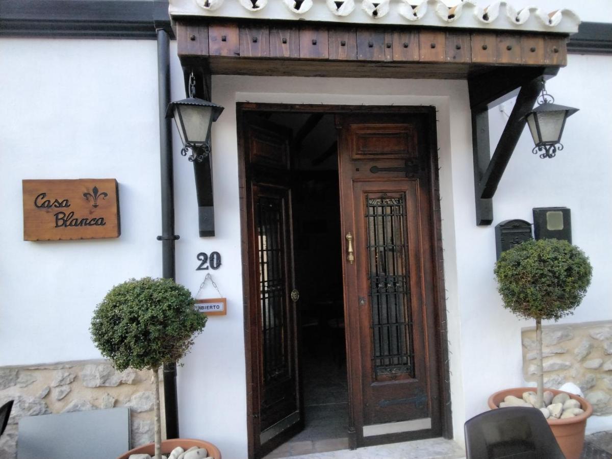 Casa Blanca Panzió Castell de Castells Kültér fotó
